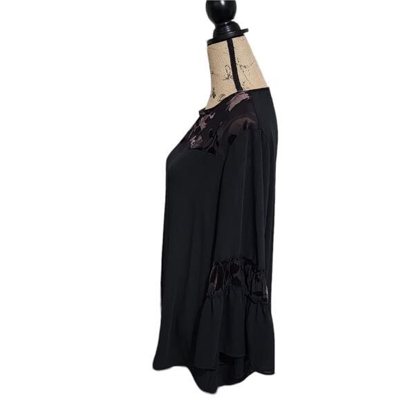 LORALEtte Black Slightly Sheer Burnout Bell Sleeve‎ Blouse Plus Size 2X - Picture 4 of 7